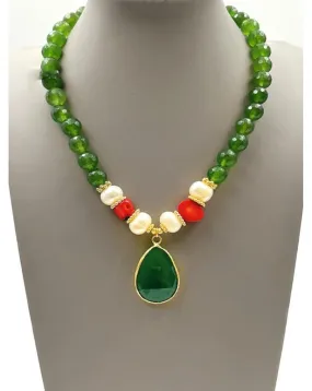 BONITOS COLLARES VERDE JADE DE PIEDRAS SEMIPRECIOSAS Y PERLAS